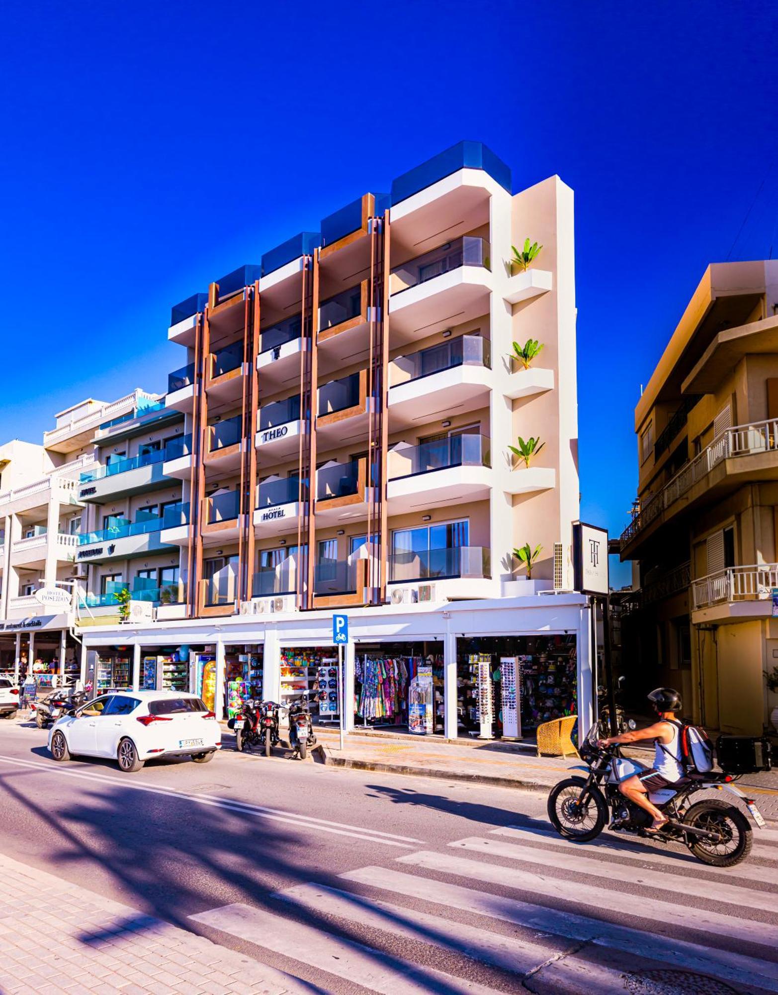 העיירה רתימנו Theo Beach Hotel Apartments מראה חיצוני תמונה